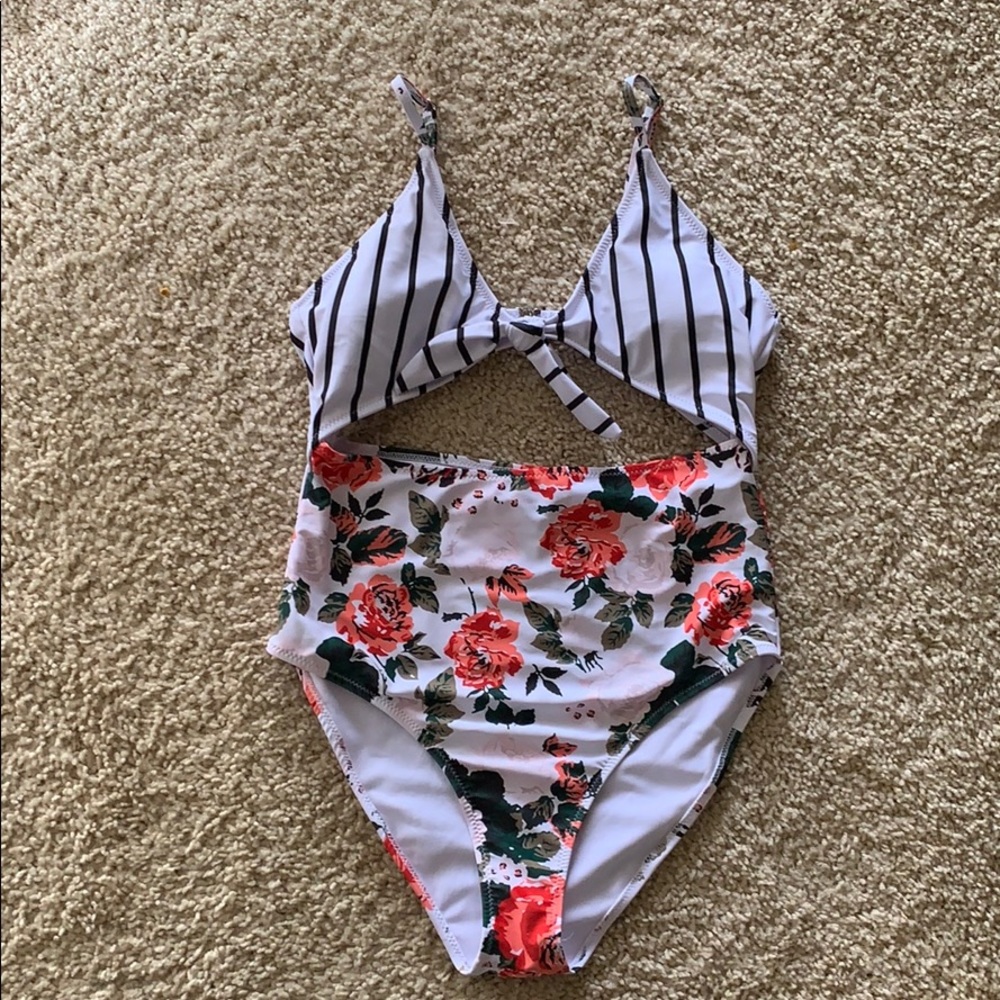 Cute shein cut out swim suit